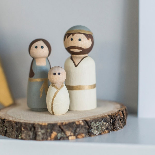 Miniature Wooden Peg Doll Nativity Set With Wood Platform