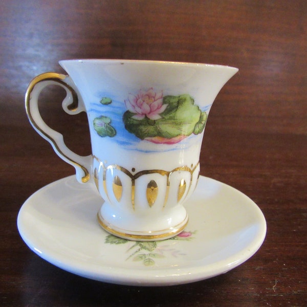 Tea Cup and Saucer, Ucagco China Made in Occupied Japan.    (2606)