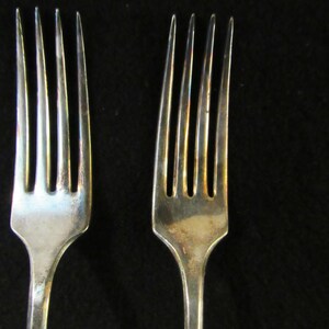 Dinner Forks,  Adam Silverplate 1917, Community Plate by Oneida Silver, Silverware, Flatware, set of 2.   (2787)