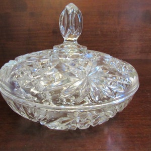 Porte-bonbons, boîte à bonbons, commode, porte-objets en verre transparent prédécoupé Anchor Hocking.  (3643)