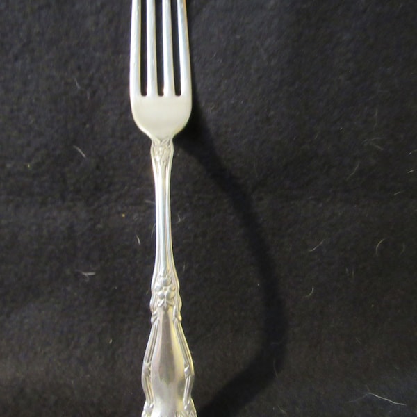 Dinner Fork, Arbutus Silverplate 1908, Rogers and Sons by International Silver, Silverware, Flatware.  (3487)