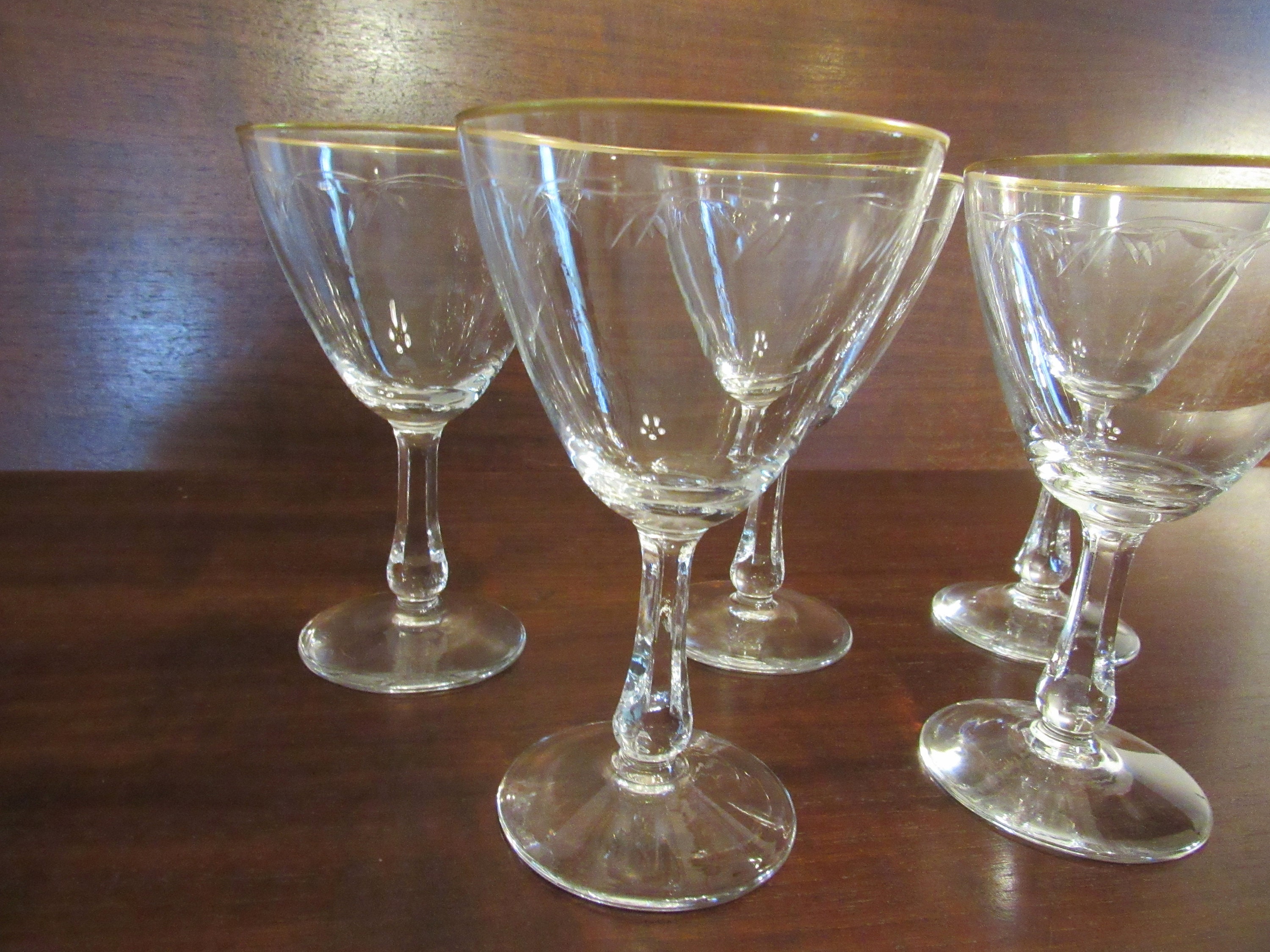 Set of4 Vintage Etched Glass Gold Rim Wine Glasses 2- 7 1/2”, 1- 6 3/4”, 1  7 1/4