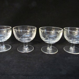 Champagne Coups, Tall Sherbets, Etched Stemware,  Barware, Set of 4   (2072)