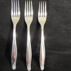 Fork, Flowertime Silverplate 1963, Wm Rogers Silver Overlay by Oneida Silver, Silverware, Flatware, Set of 3. (3800)