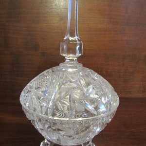 Large Footed Crystal Candy Dish with Lid, Pinwheel Star Pattern, Made in Germany.        (3684)