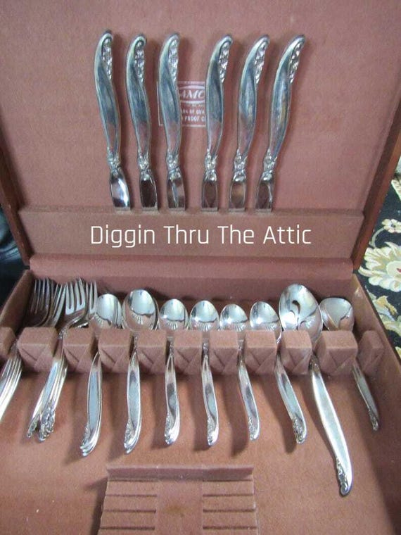 Leilani Silverplate 1961, 1847 Rogers Bros by International Silver