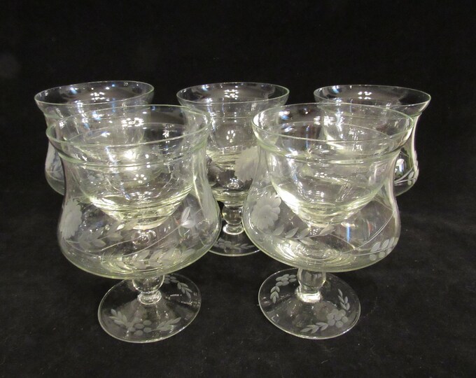 Etched Crystal Shrimp Cocktail Glasses With Glass Inserts. Set of 5