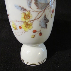 Vintage Double Egg Cup,Egg Holder, Floral Design. (2146)