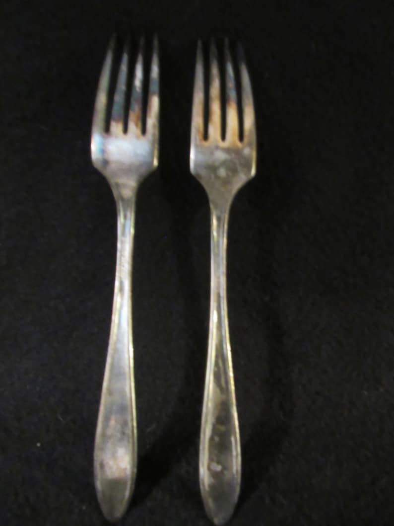 Dinner Forks,  Adam Silverplate 1917, Community Plate by Oneida Silver, Silverware, Flatware, set of 2.   (2787)