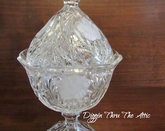 Cut and Etched Crystal Pedestal Candy Dish,  Dish with Lid, Wedding Box, Trinket Jar, Storage Container.      (3757)