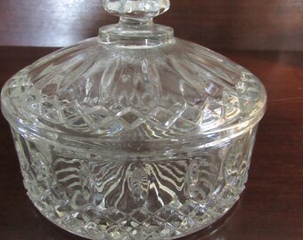 Candy Box with Lid, Princess Clear by Indiana Glass, Lidded Candy Dish .      (3082)