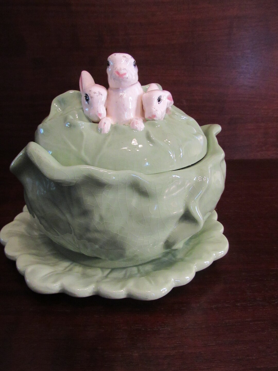 Ceramic Bunnies in Cabbage Serving Dish, Holland Mold, Cabbage Dish ...