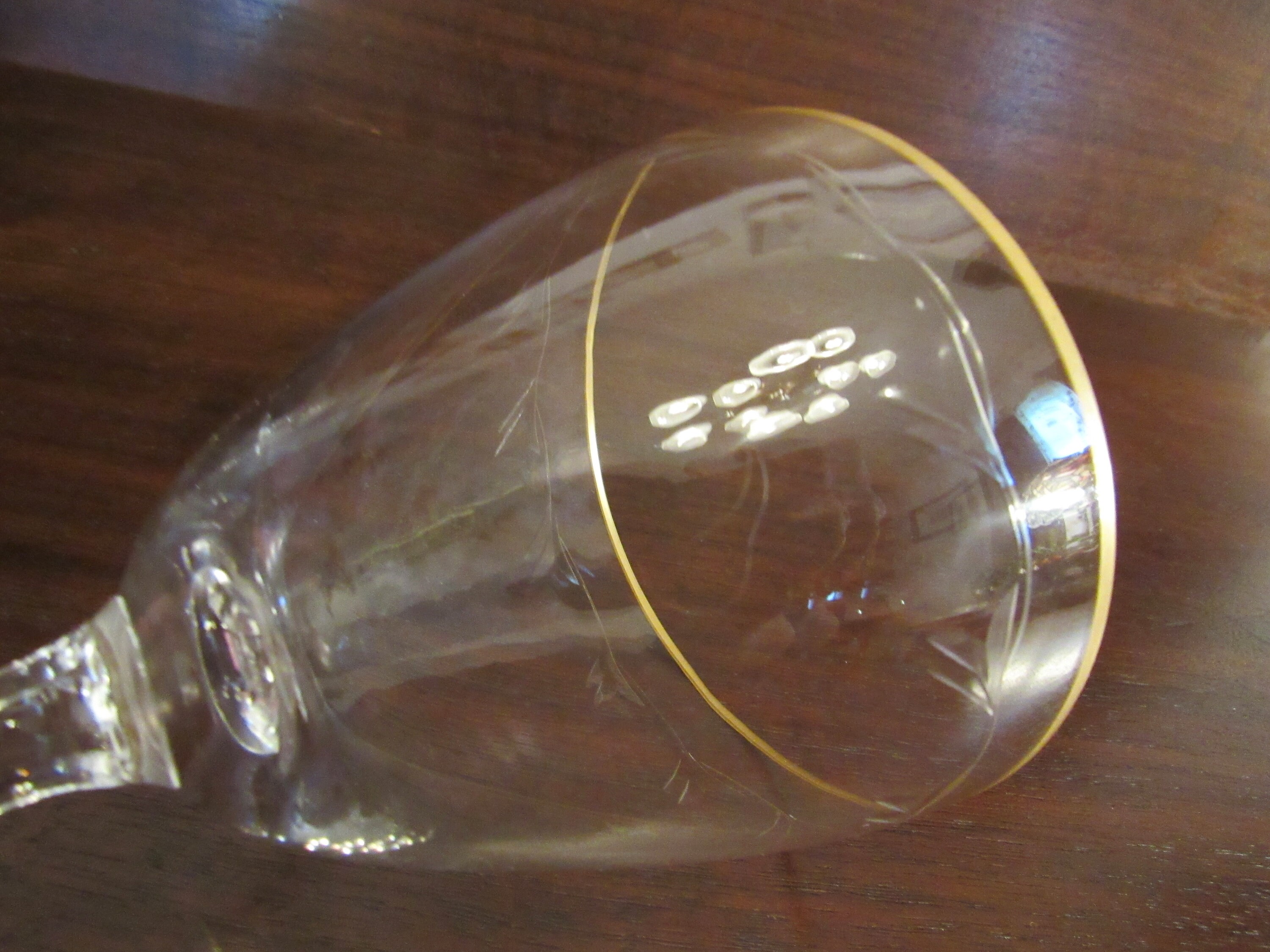 Set of4 Vintage Etched Glass Gold Rim Wine Glasses 2- 7 1/2”, 1- 6 3/4”, 1  7 1/4