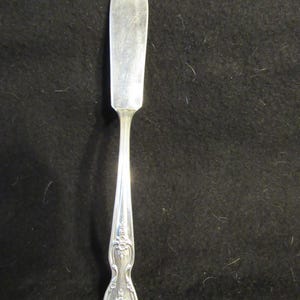 Master Butter Knife,Inspiration Magnolia, Silverplate 1951, Wm Rogers MFG Co by International Silver, Silverware, Flatware.   (3899)