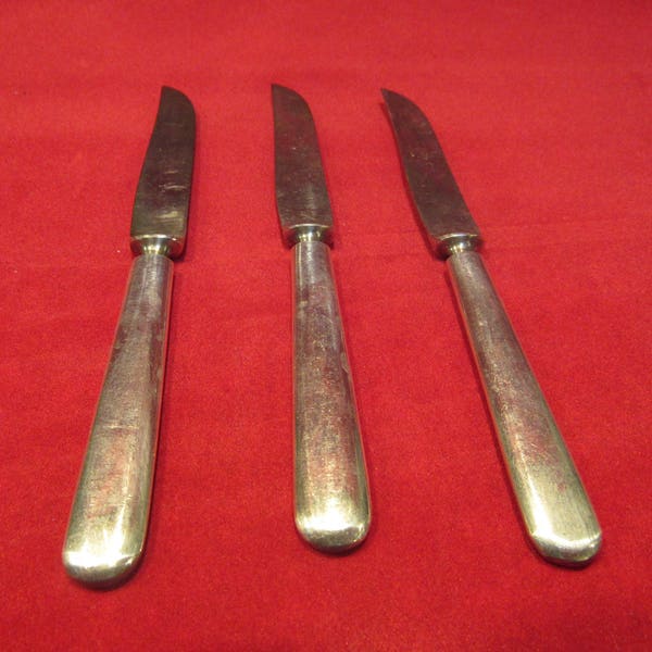 3 Fruit knives. Silver-plate Flatware, Plain Handles , American Silver Co. 1930's  (1470)