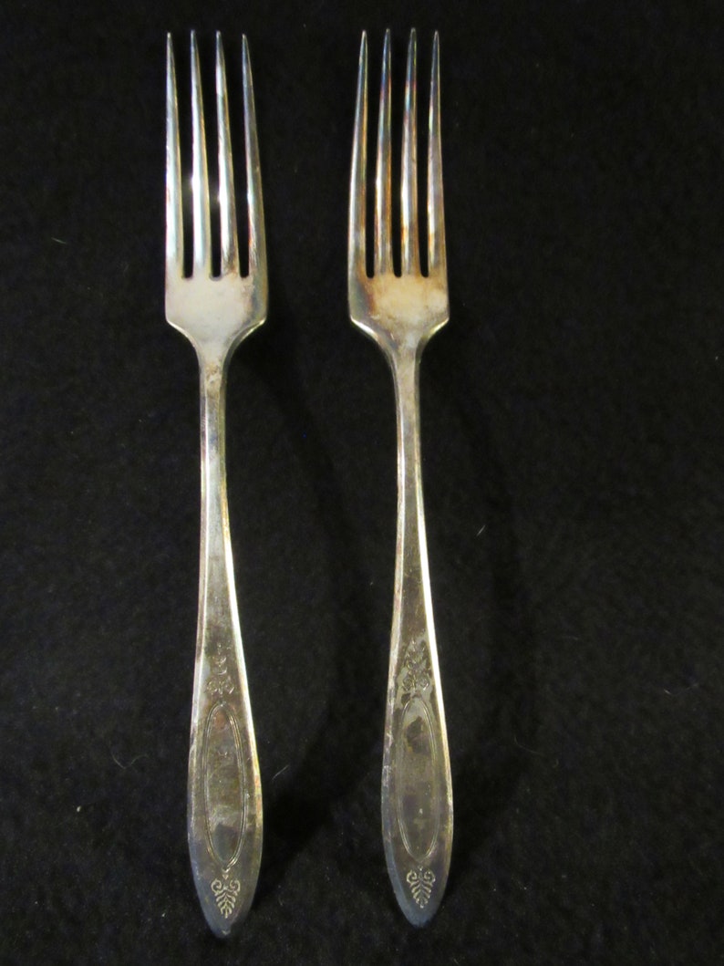 Dinner Forks,  Adam Silverplate 1917, Community Plate by Oneida Silver, Silverware, Flatware, set of 2.   (2787)