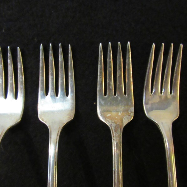 Grille Fork, Radiance Silverplate 1939,Crown Silverplate  by International Silver, Silverware, Flatware, Set of 4.   (2809)