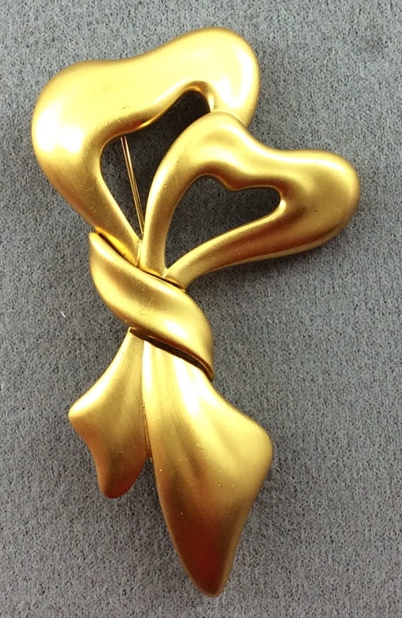 Signed Monet Matte Gold Tone Modernist Vintage Pin