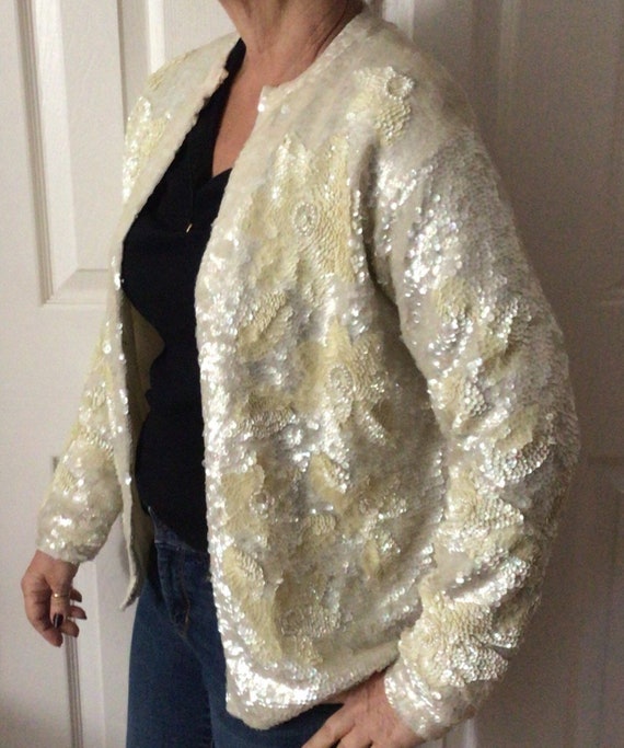 Cream Iridescent Sequin Vintage Sweater- Size Med… - image 2