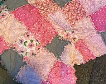 pink rag baby quilt