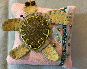 Sea Turtle Pin Cushion and Thread Catcher - Etsy
