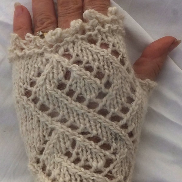 Lace Mitt, Fingerless Glove, Half Mitten, Hand Spun, Merino Sheep Wool, Alpaca, Hand Knit, Texting, Computer