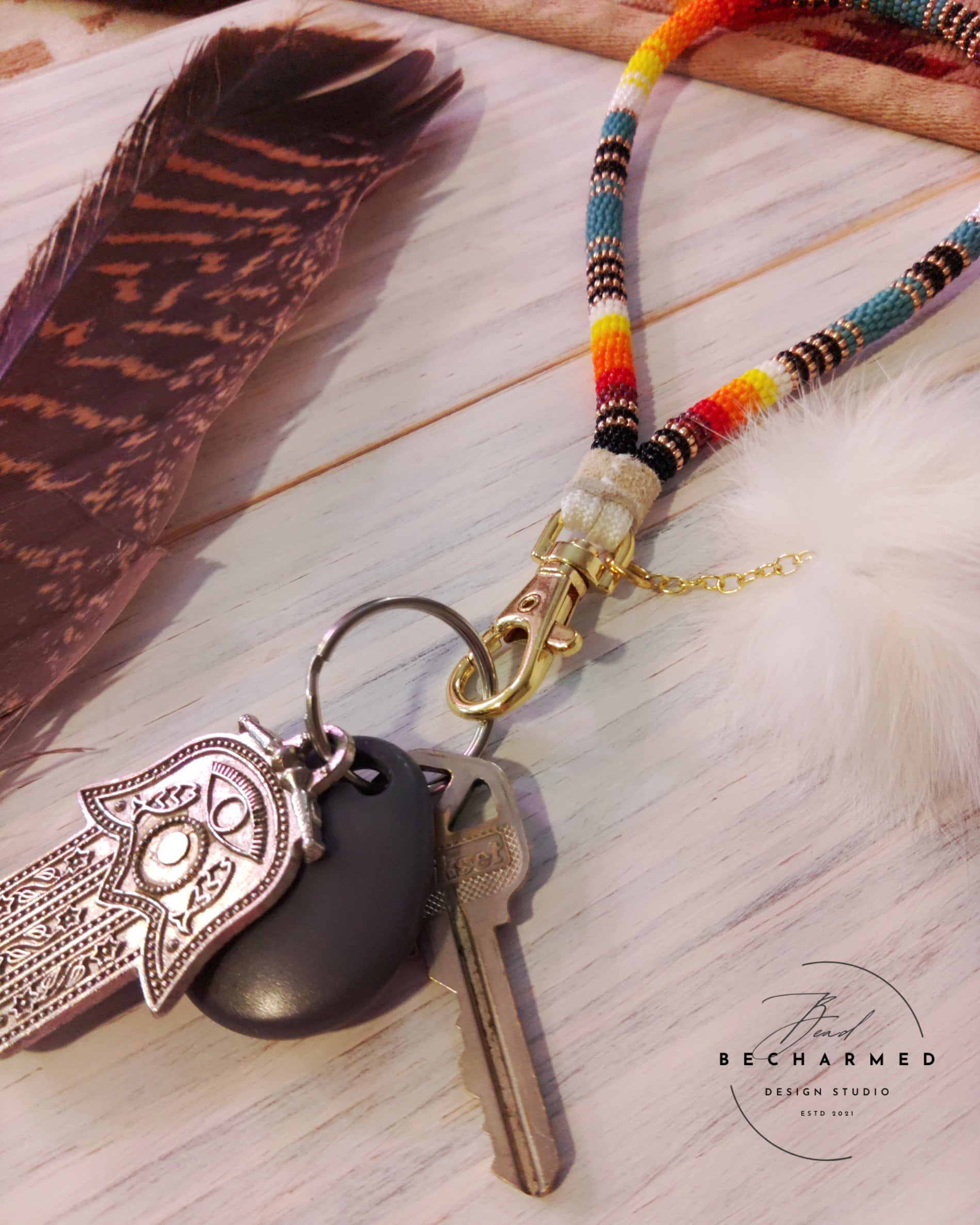 Portachiavi in feltro decorato - Donna - Accessori - di mani in pas