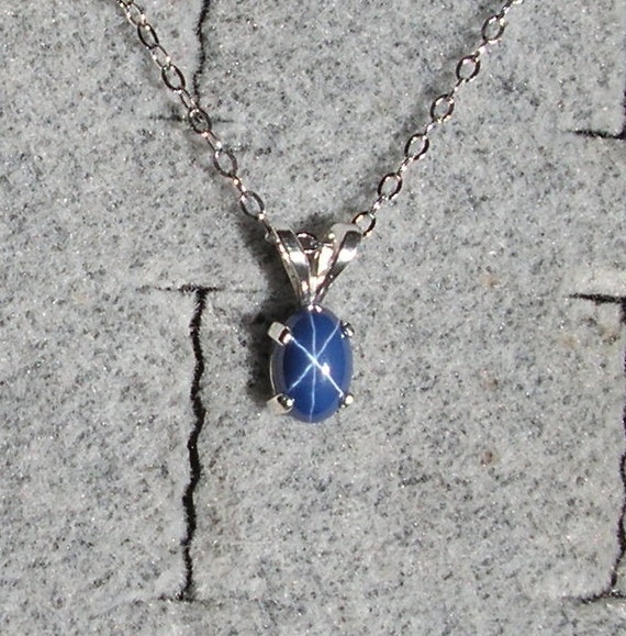 Vintage Linde Lindy 7x5mm Cornflower Blue Star Sapphire - Linde Star Sapphire Pendant Vintage Linde Lindy 7x5mm Cornflower Blue Star Sapphire - Linde Star Sapphire Pendant