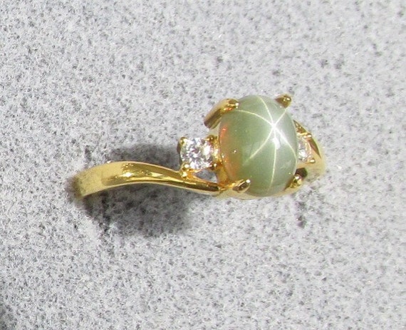 green lindy star ring