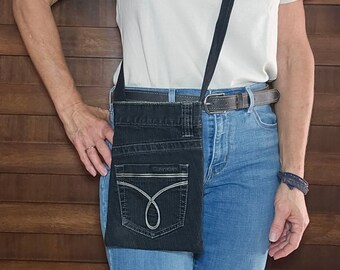 Crossbody Jeanstasche, Geldbörse Schwarz Denim, Handgemachte Geldbörse, Messenger Tasche, upcycled Jeans, Umhängetasche Schwarz, Geschenk für sie D110