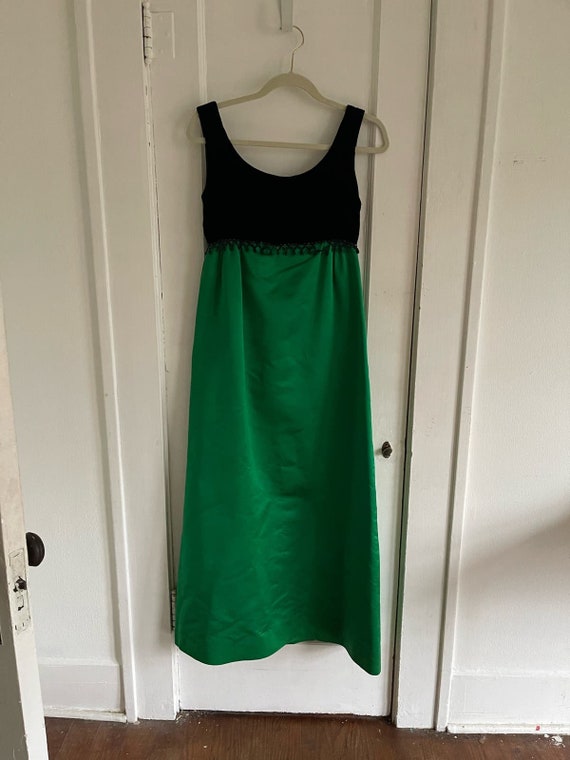 Gorgeous 40s Satin Kelly Green Gown by Elegance Ea