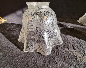 Vintage gecanneleerde geëtste belkap, niet mat. 2 1/8 inch lipfitter, glazen verlichtingskap, restauratie lampenkap globe 6 inch breed