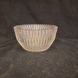 Early Lighting , Gase Light Bowl Shade Globe  3 3/4 inch tall 4 inch neckless fitter , 7 inch top diameter , Holophane  unsigned, prismatic