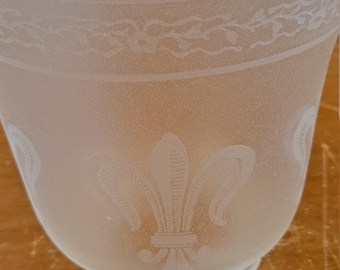 Vintage Retro glass bell shaped light globe bulb cover with Fleur De Lis motif etched into the frosted surface 2 1/8 inch fitter wall sconce