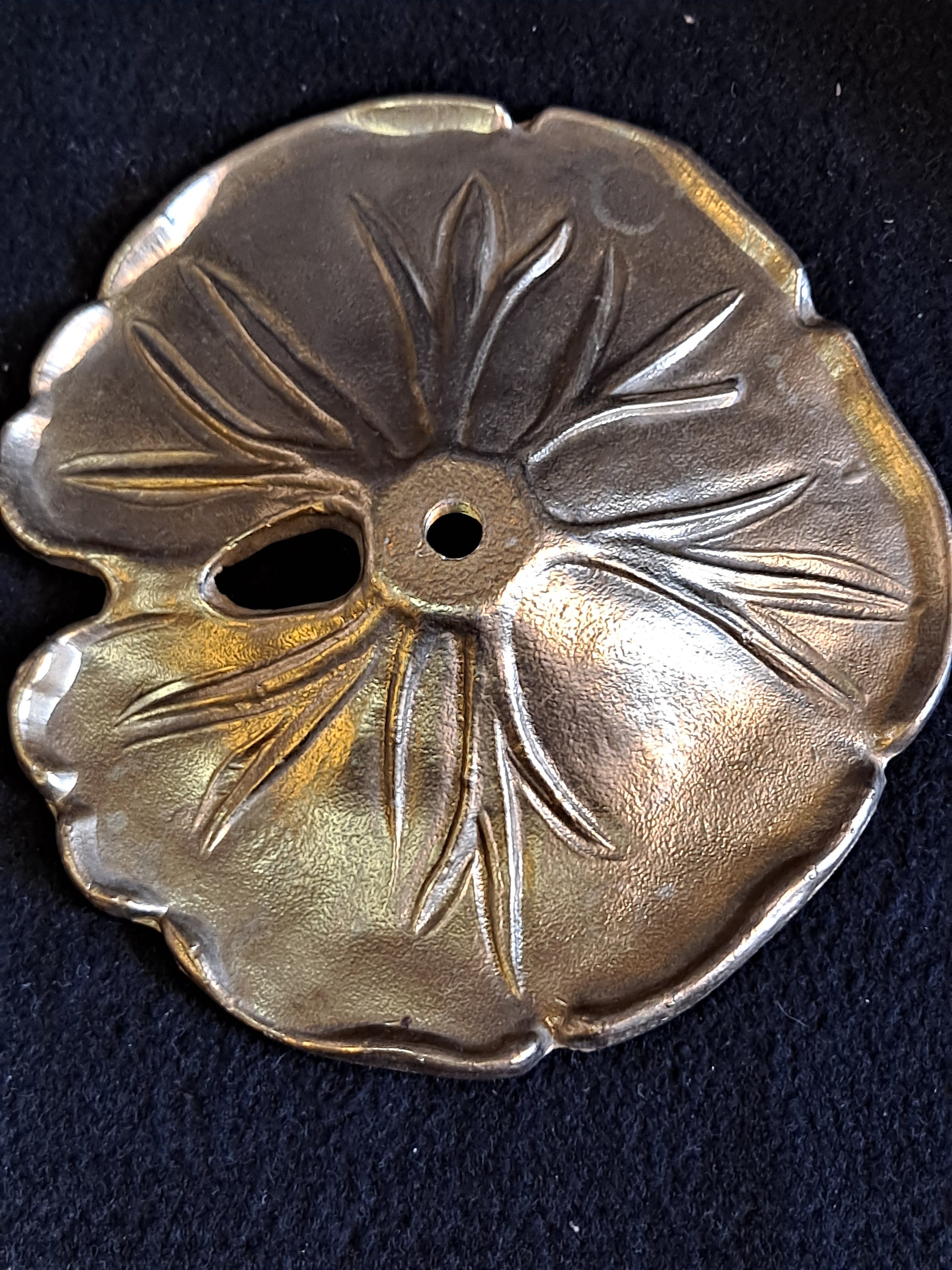 VTG  antique brass patina , white metal  Lily Pad  shaped lamp base ,