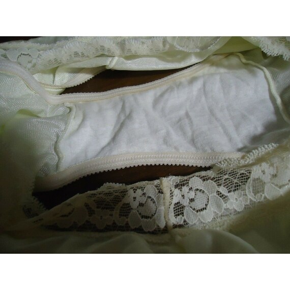 Nos Vtg Creamy Yellowish Silky Nylon Panties Sz 7 Del… Gem