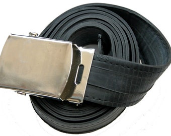 recycle from racing bicycle tires Made in Italy Size from S to M. Unisex belt built using inner tube and nylon strap in red color