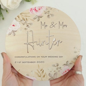 Personalised Mr & Mrs Wedding Gift, Wooden Newlyweds Sign, Floral Wedding Details Plaque, Congratulations Wedding Day Keepsake, Just Married