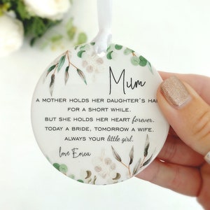 Mother of the Bride Wedding Gift, Personalised MOTB Gift, Thank you from Bride Groom, Wedding Keepsake, Leaf Decoration Ornament