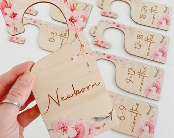 Divisori per guardaroba per bambini in legno, Regalo per neonata, Organizzazione della cameretta, Baby Shower, Floreale, Divisori per armadio delle dimensioni dei vestiti, Nuovi genitori