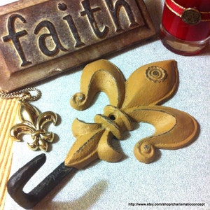 FLEUR DE LIS - Wall Hook - Cast Iron - Wall Decor - 4 1/2 x 7