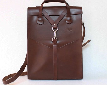 Brown Leather laptop bag. Handbag and removable shoulder strap, with front pockets. Design by Ludena.