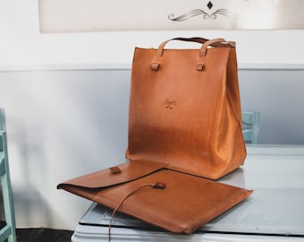 Leather laptop leather bag for travel, custom-made bag ideal for gift for him, brown leather shoulder bag for Macbook, Computer bag for day