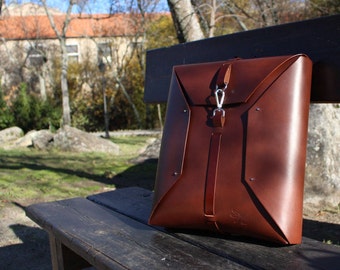 Minimal leather laptop backpack, men's leather college bag, Custom leather backpack for laptop, Brown backpack perfect for graduation gift