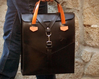 Leather bag for men, Leather handbag and shoulder bag for men, Laptop bag, folders, ect. Elegant bag for everyday.