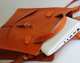 Personalised Genuine Leather Mens Briefcase Laptop Business Bag. Design by Ludena.