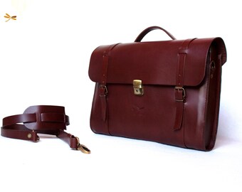 Custom leather messenger bag, full grain.