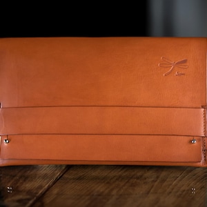 Étui pour tablette et ordinateur portable en cuir de qualité, fait main, livraison gratuite.