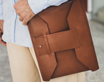Men's flat leather laptop case, laptop leather bag convertible laptop cover, minimalist leather laptop sleeve, laptop bag for work travel
