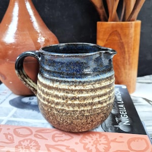 Studio Pottery Valerie Rees Trident 330ml Stoneware Jug Signed London Maker
